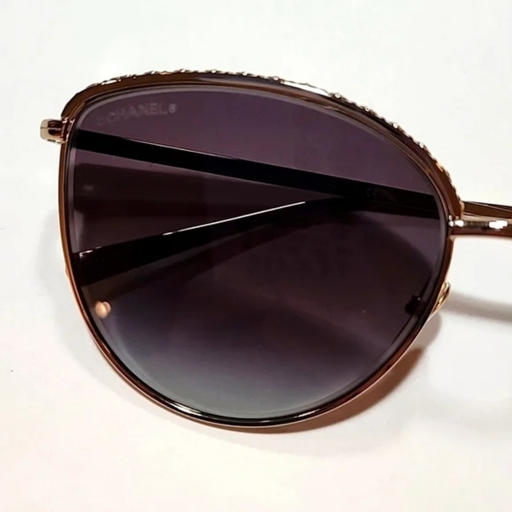 CHANEL Gold and Black Sunglasses - Picture 3 of 14